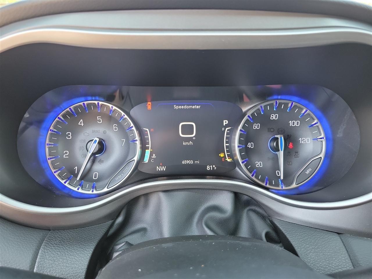 Chrysler Pacifica Touring L 2023