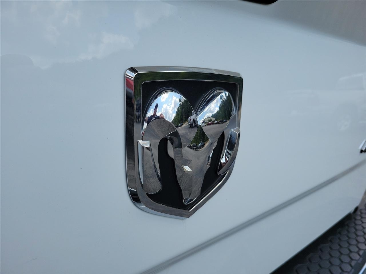 RAM 1500 Classic Tradesman Crew Cab SWB 4WD 2019