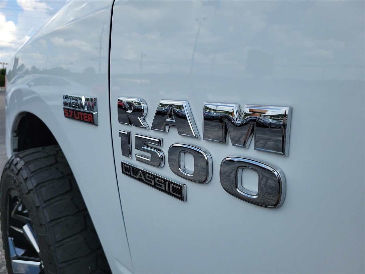 RAM 1500 Classic Tradesman Crew Cab SWB 4WD 2019