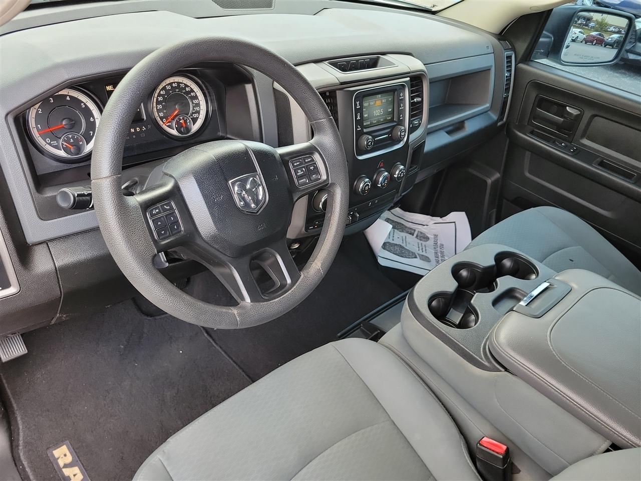 RAM 1500 Classic Tradesman Crew Cab SWB 4WD 2019
