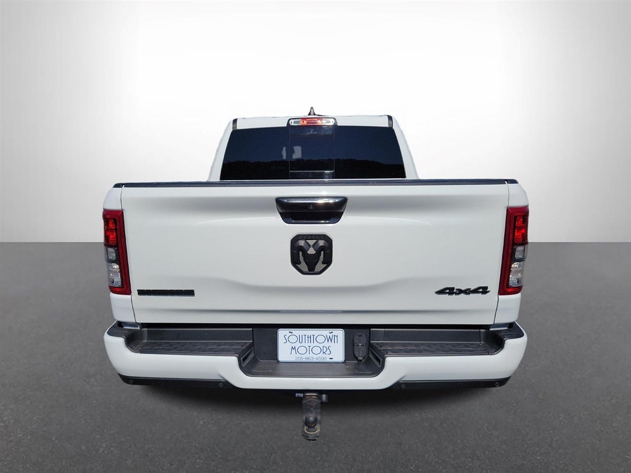 RAM 1500 Big Horn Crew Cab SWB 4WD 2023