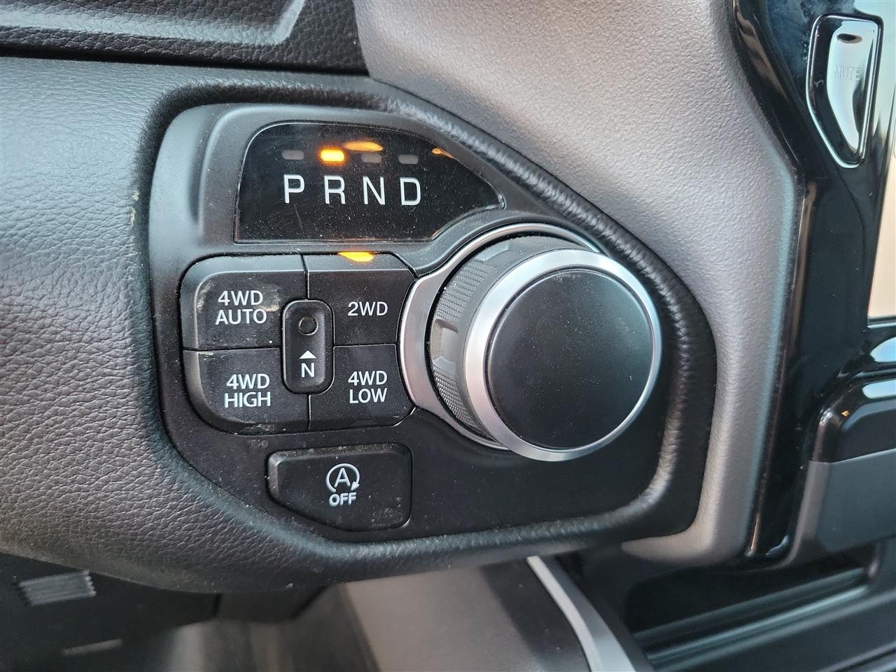 RAM 1500 Big Horn Crew Cab SWB 4WD 2023