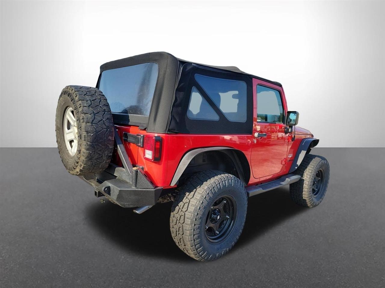 Jeep Wrangler Sahara 4WD 2015