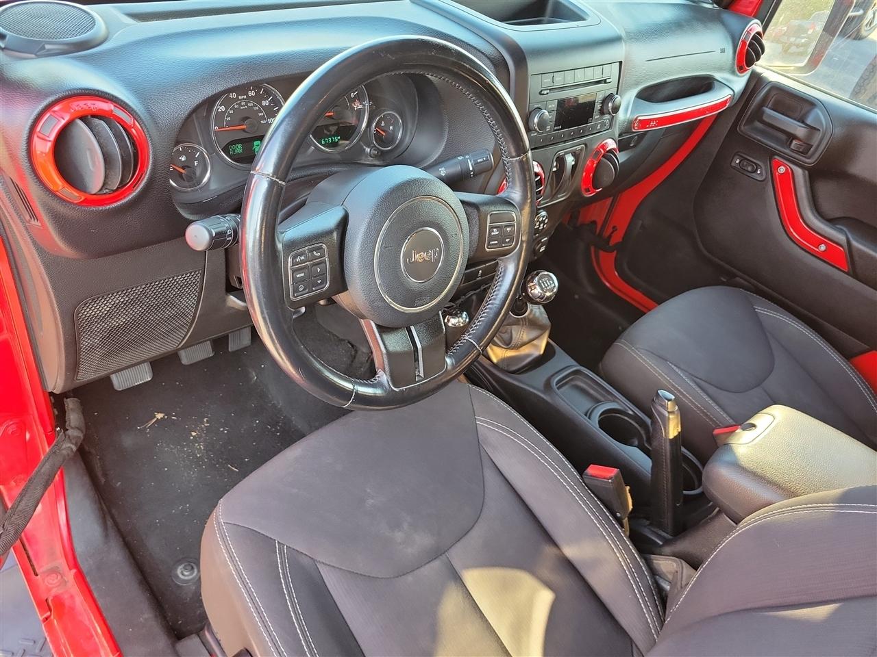 Jeep Wrangler Sahara 4WD 2015