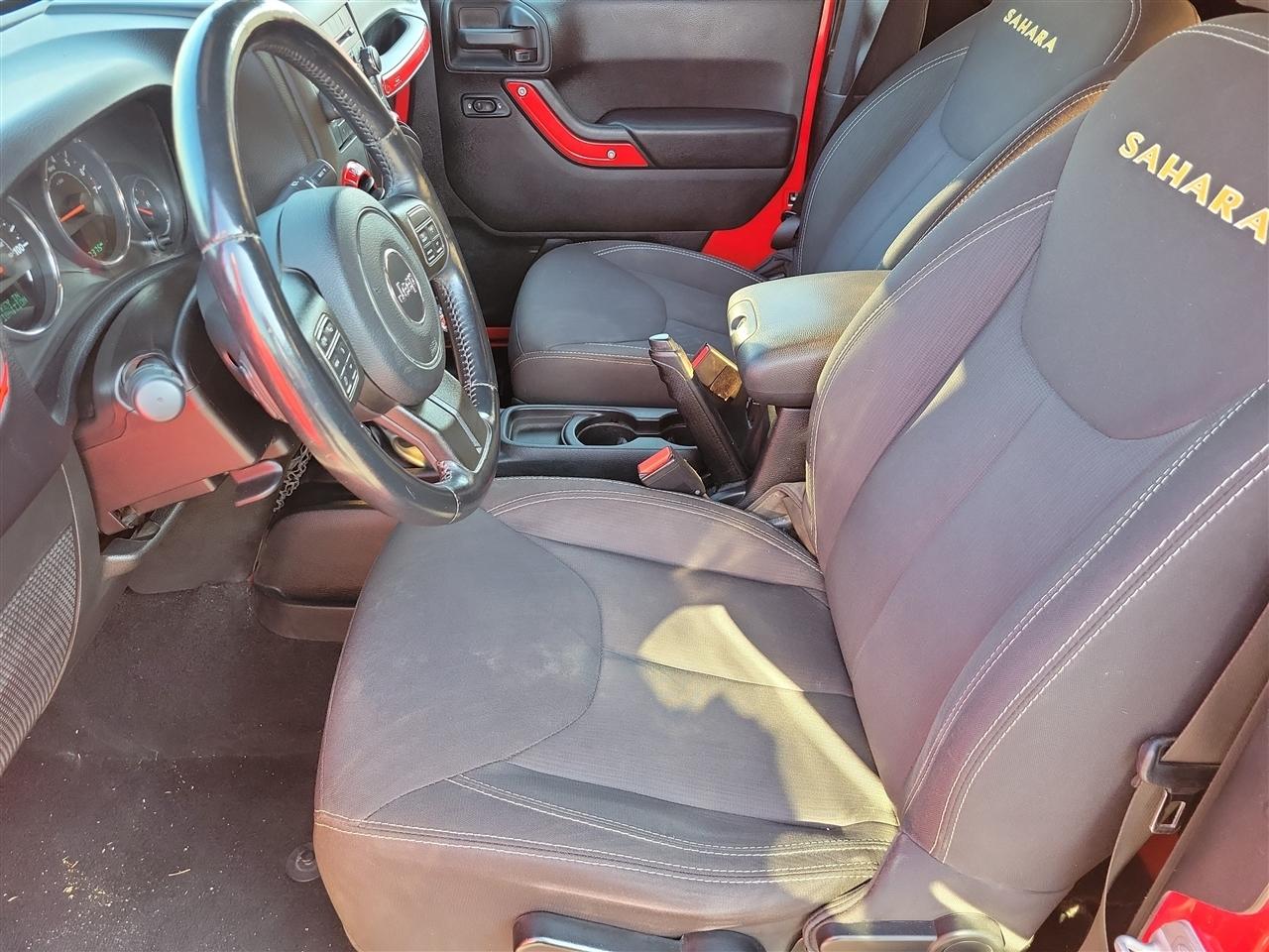 Jeep Wrangler Sahara 4WD 2015