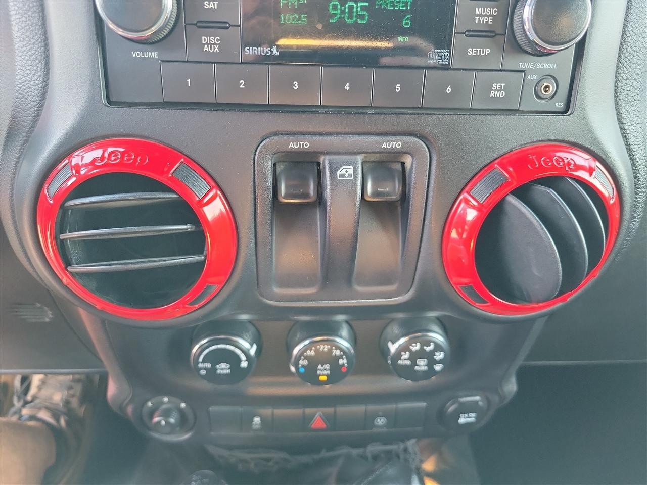 Jeep Wrangler Sahara 4WD 2015