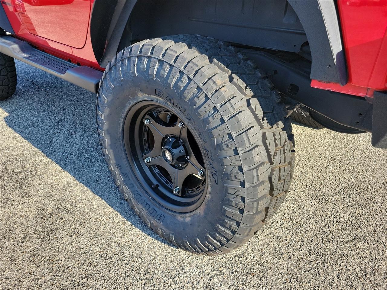 Jeep Wrangler Sahara 4WD 2015