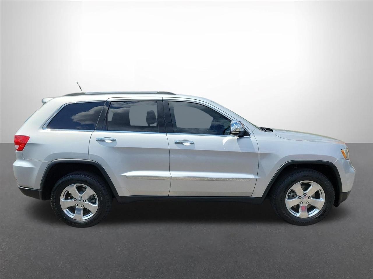 Jeep Grand Cherokee Limited 2WD 2012