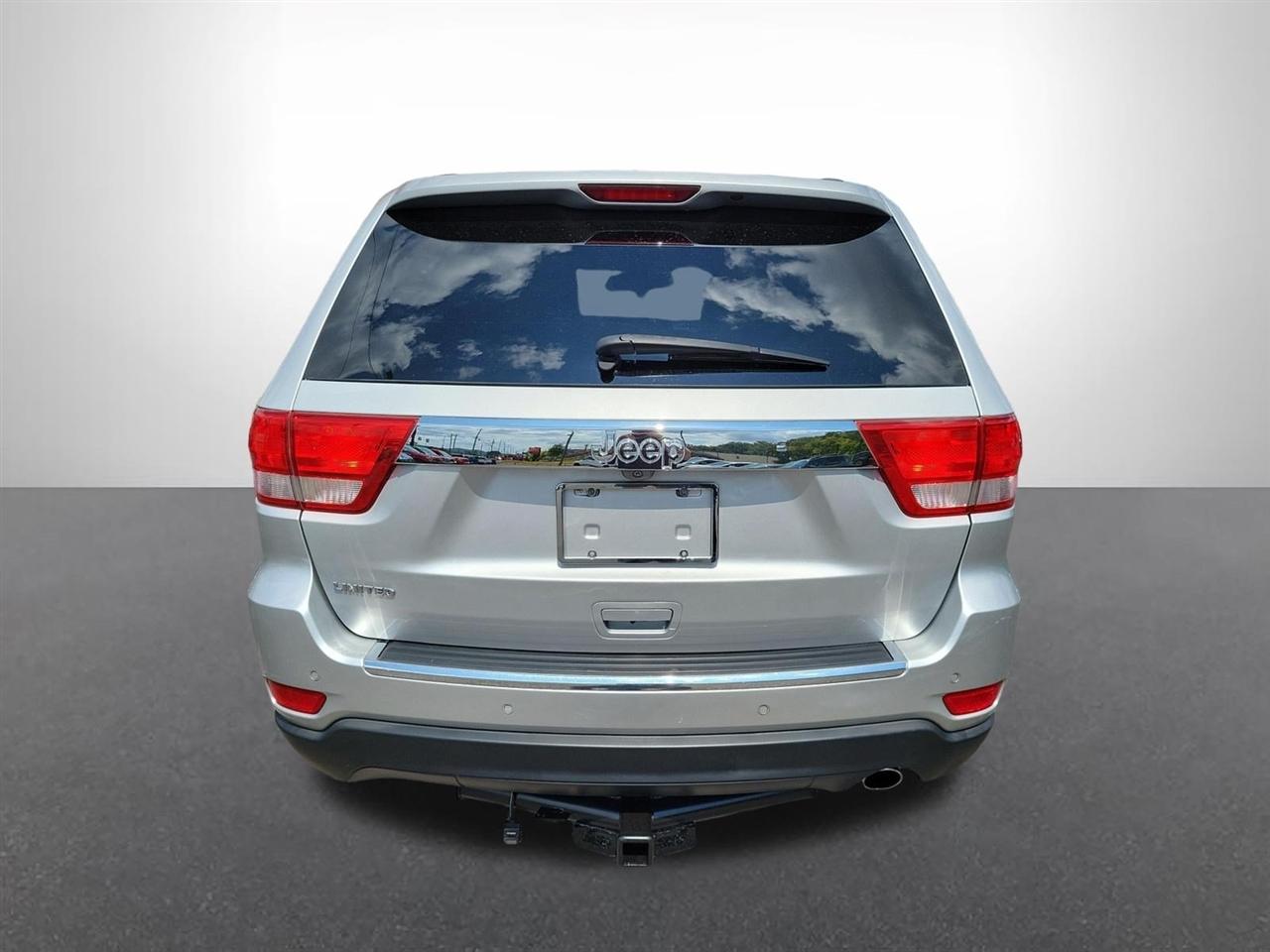 Jeep Grand Cherokee Limited 2WD 2012