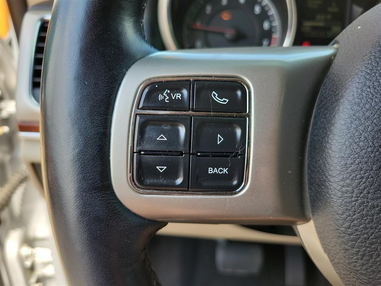Jeep Grand Cherokee Limited 2WD 2012
