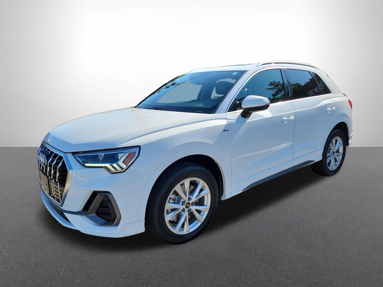 Audi Q3 S line Premium quattro 2025