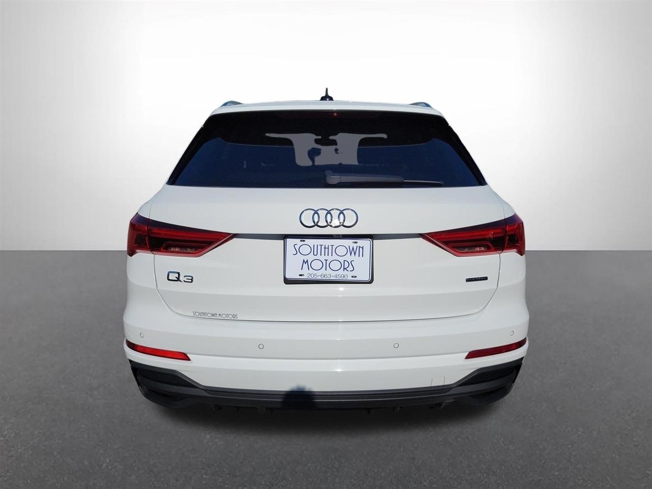 Audi Q3 S line Premium quattro 2025