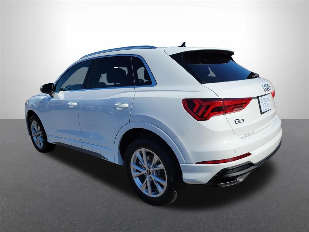 Audi Q3 S line Premium quattro 2025
