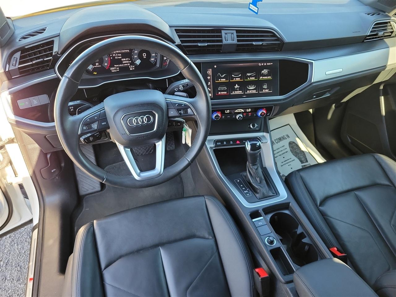Audi Q3 S line Premium quattro 2025