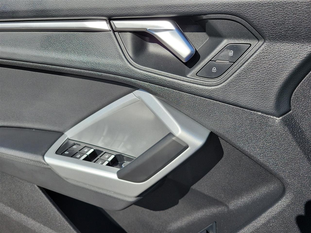 Audi Q3 S line Premium quattro 2025