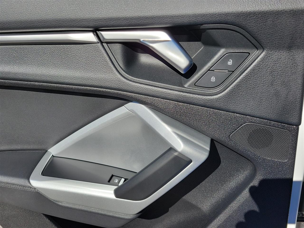 Audi Q3 S line Premium quattro 2025