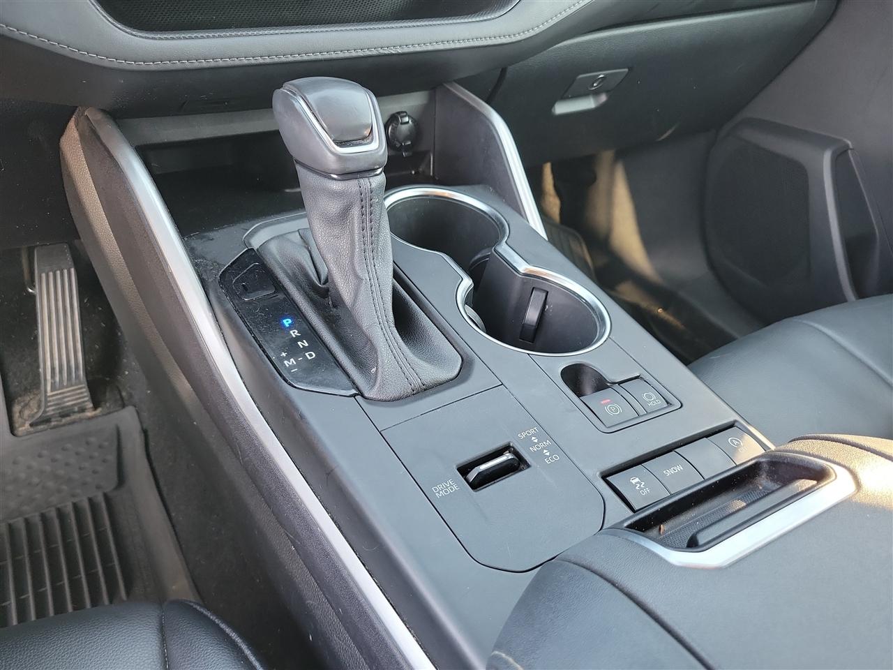 Toyota Highlander XLE FWD V6 2021