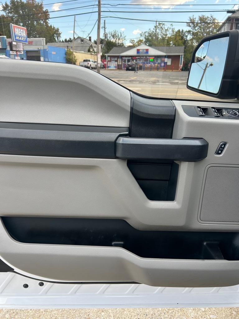 Ford F-150 XL SuperCab 8-ft. 2WD 2018 Ford F-150 XL SuperCab 8-ft. 2WD 2018