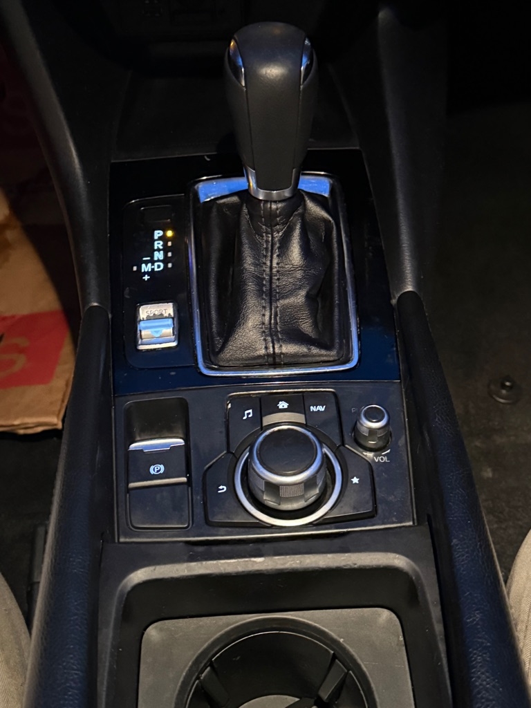 Mazda MAZDA3 i Sport AT 4-Door 2017