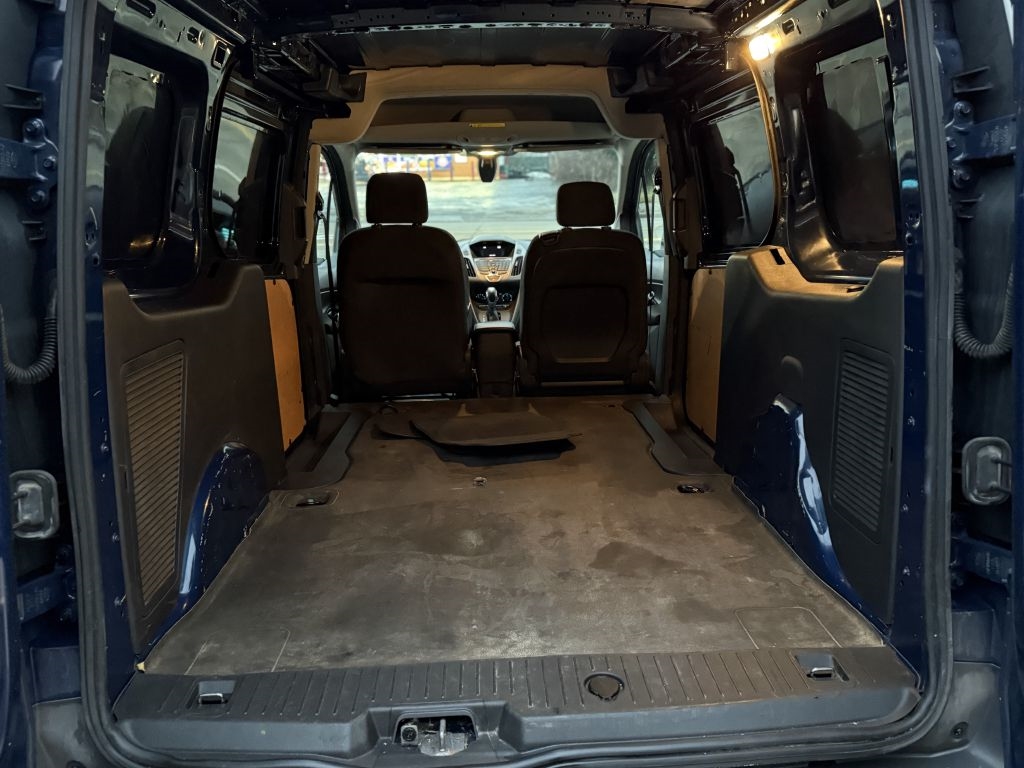 Ford Transit Connect Cargo Van XLT LWB w/Rear Liftgate 2017