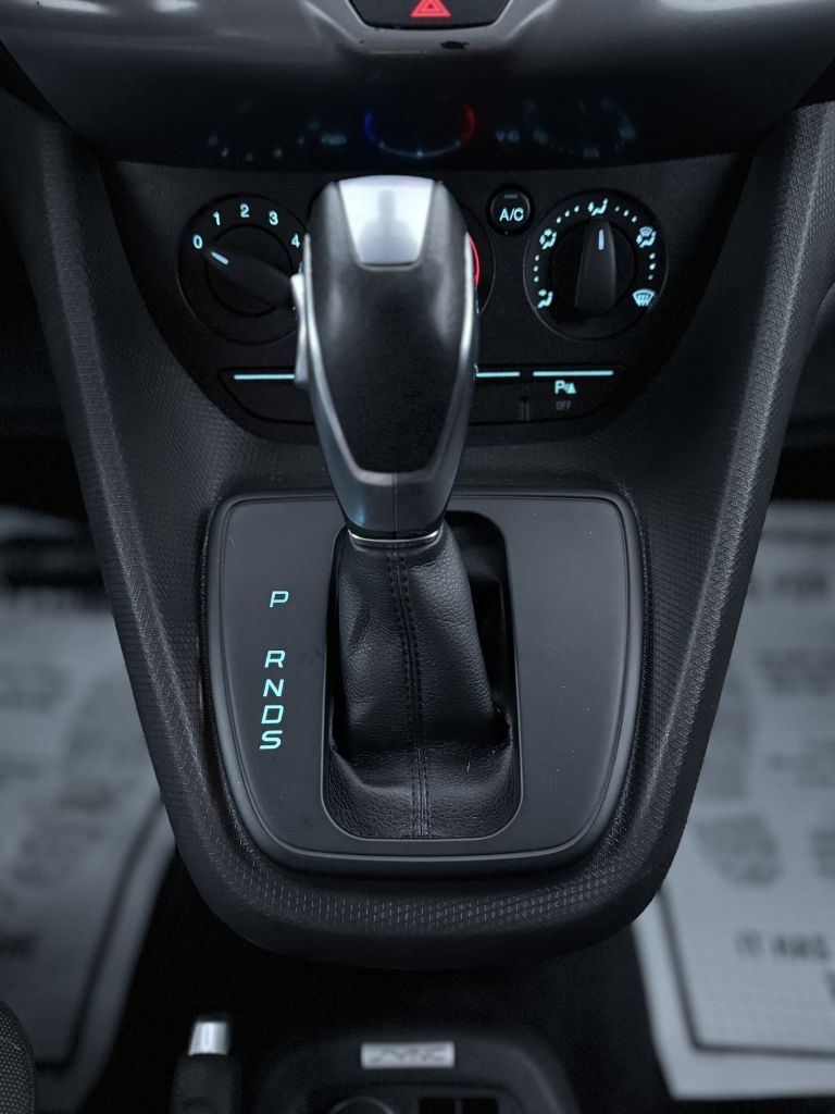 Ford Transit Connect Cargo Van XLT LWB w/Rear Liftgate 2017