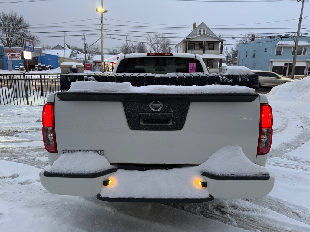 Nissan Frontier S King Cab I4 5MT 2WD 2019
