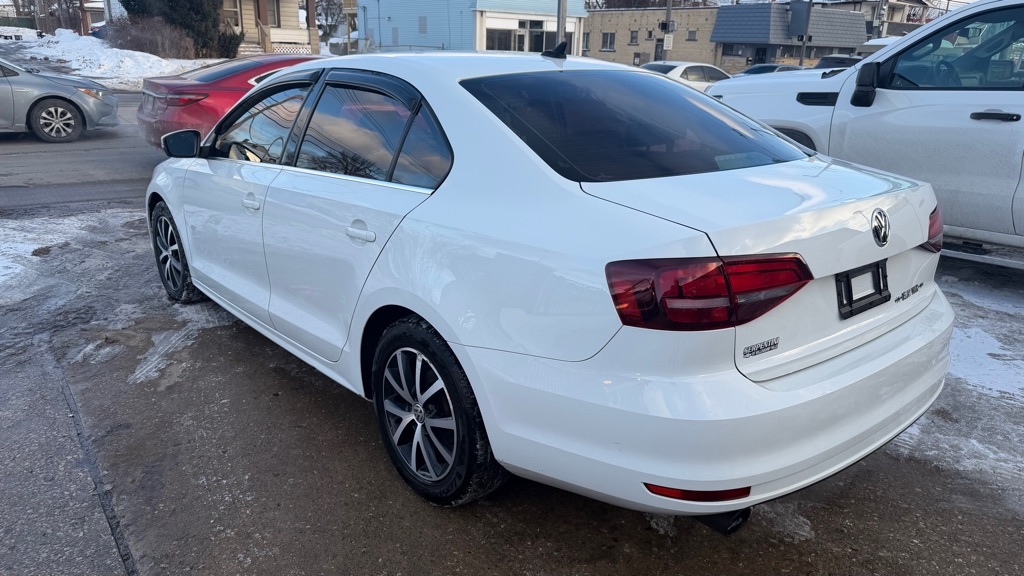 Volkswagen Jetta 1.4T SE 6A 2017
