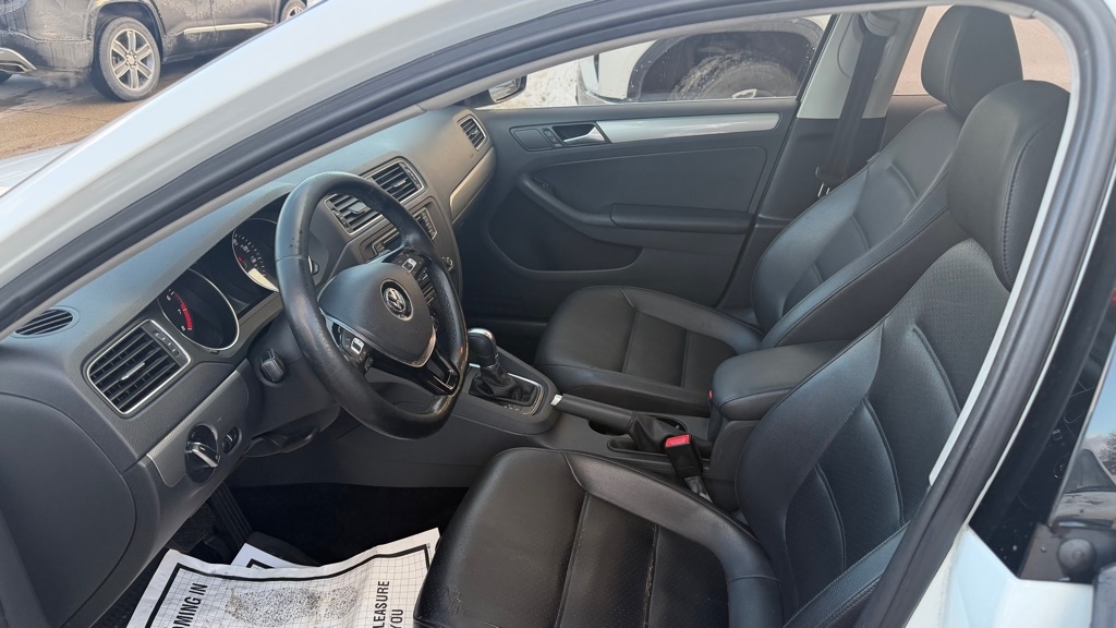 Volkswagen Jetta 1.4T SE 6A 2017