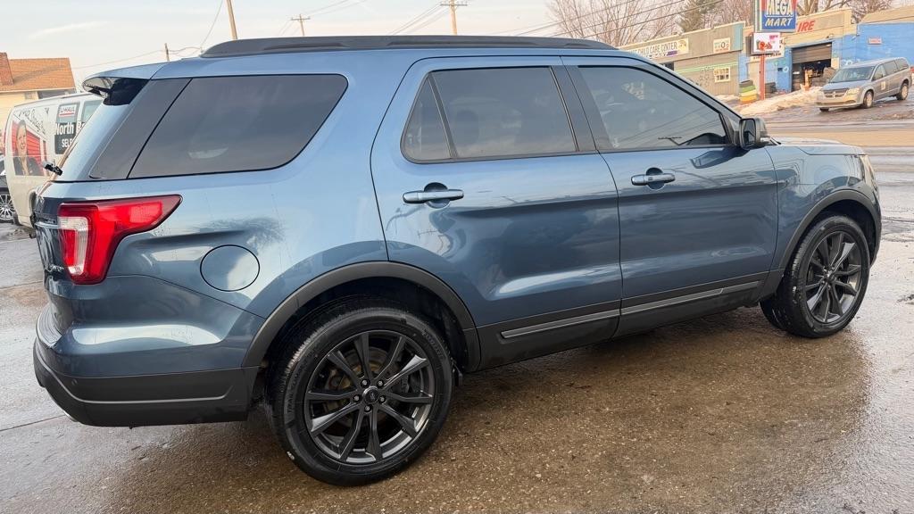 Ford Explorer XLT 4WD 2018