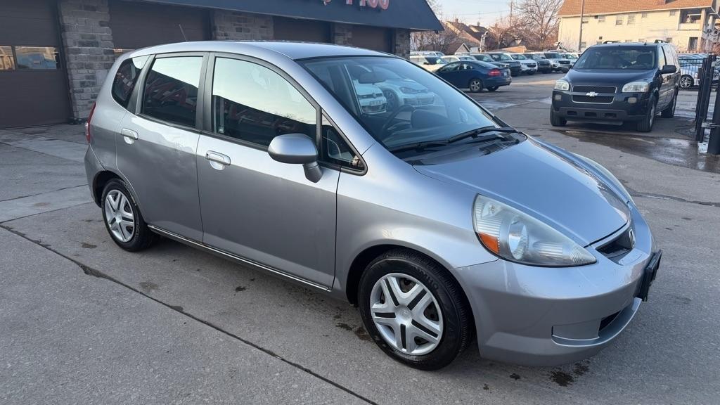 Honda Fit 5-Speed AT 2008