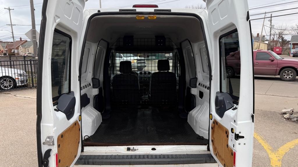 Ford Transit Connect XLT with Side and Rear Door Glass 2010
