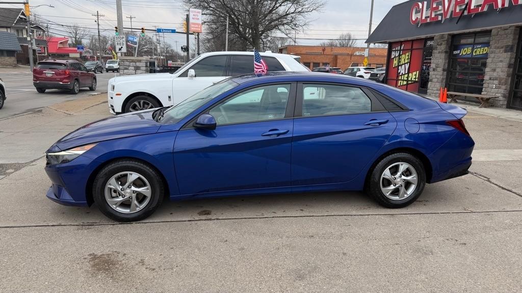 Hyundai Elantra SE 2021