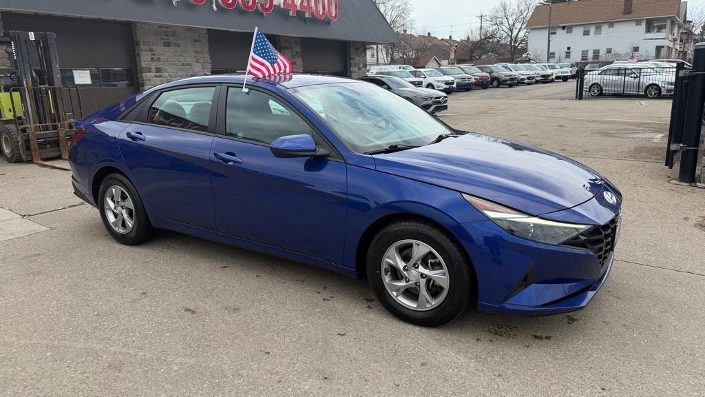 Hyundai Elantra SE 2021