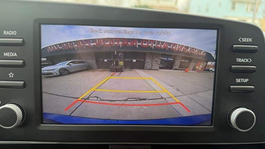 Hyundai Elantra SE 2021