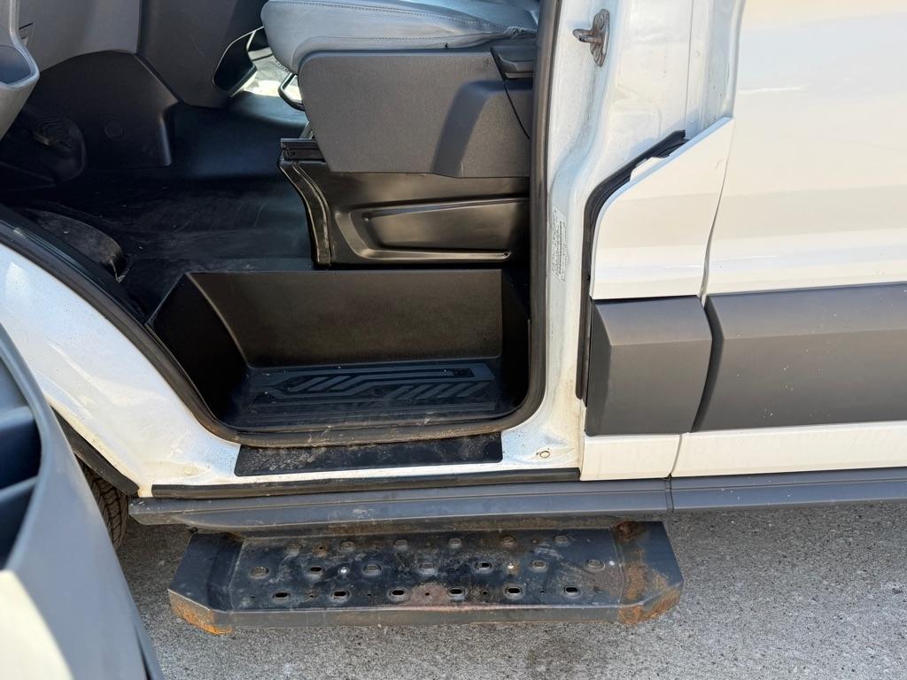 Ford Transit 150 Van Low Roof w/Sliding Pass. 130-in. WB 2018