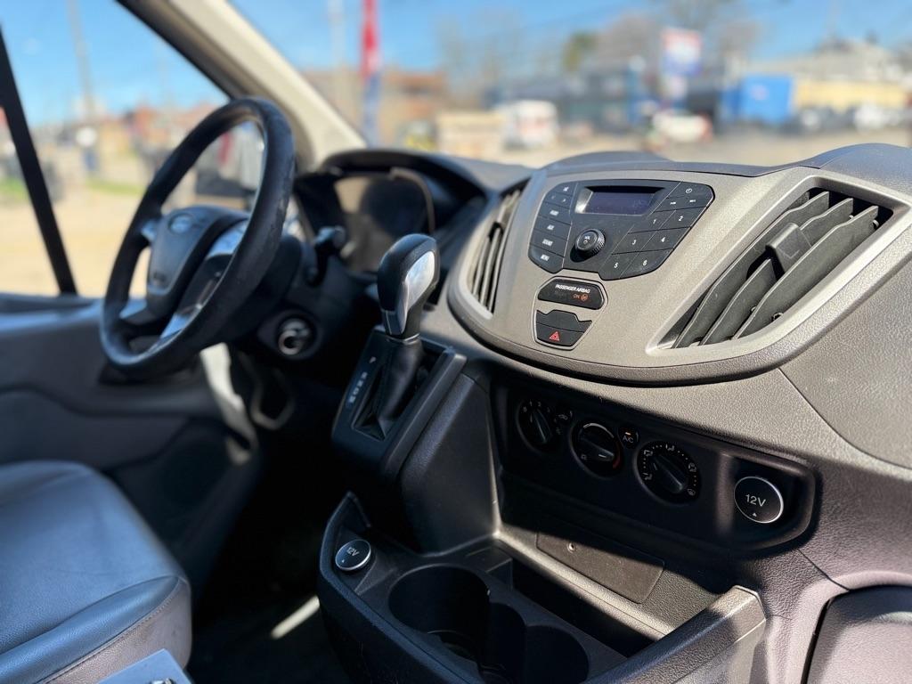 Ford Transit 150 Van Low Roof w/Sliding Pass. 130-in. WB 2018