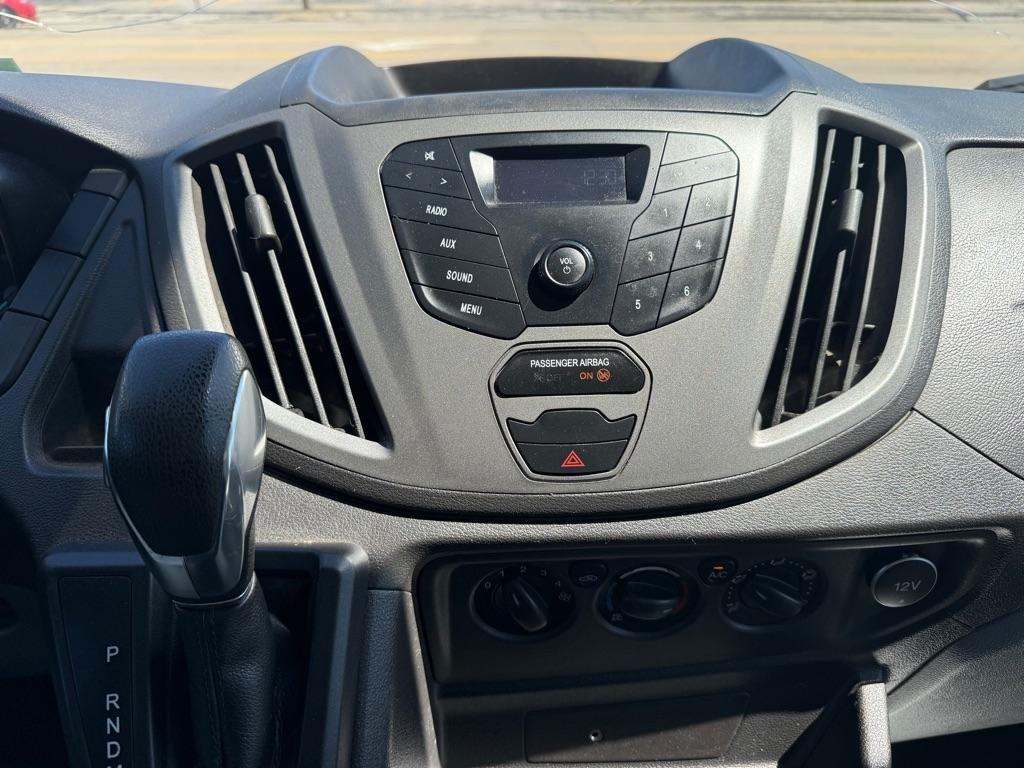 Ford Transit 150 Van Low Roof w/Sliding Pass. 130-in. WB 2018