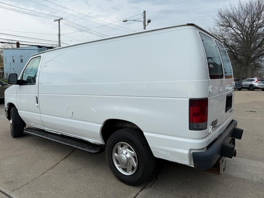 Ford Econoline E-250 2013