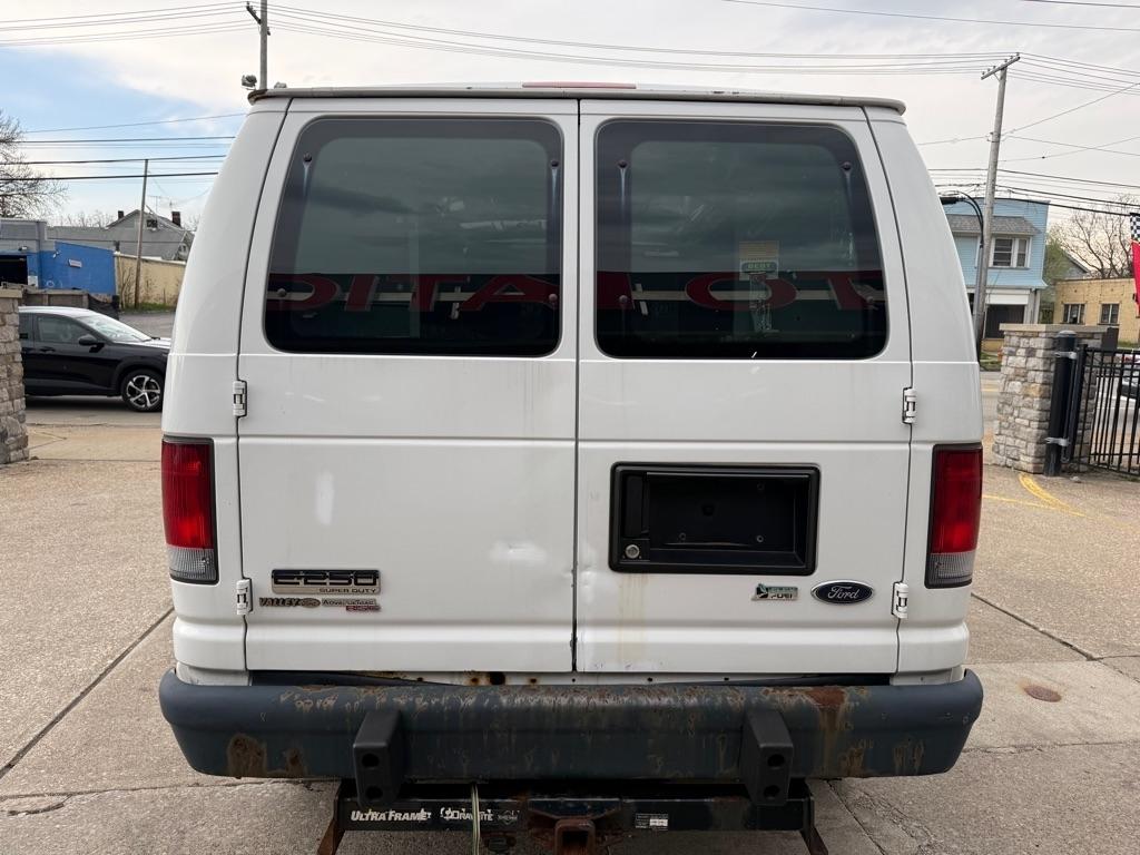 Ford Econoline E-250 2013