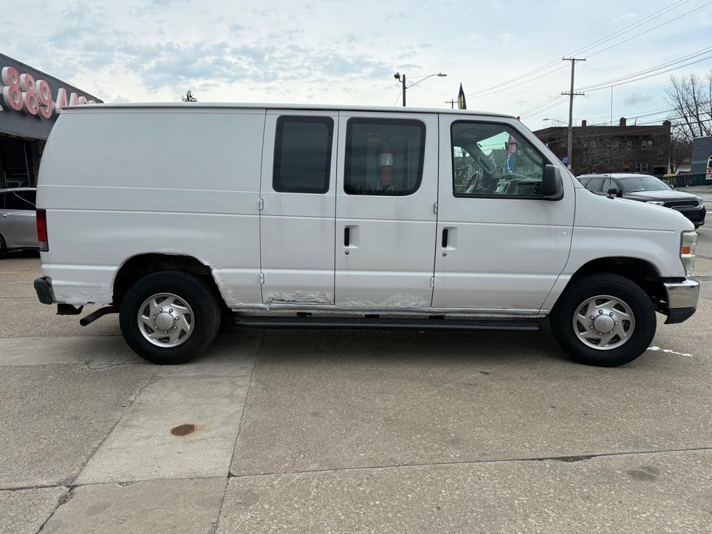 Ford Econoline E-250 2013