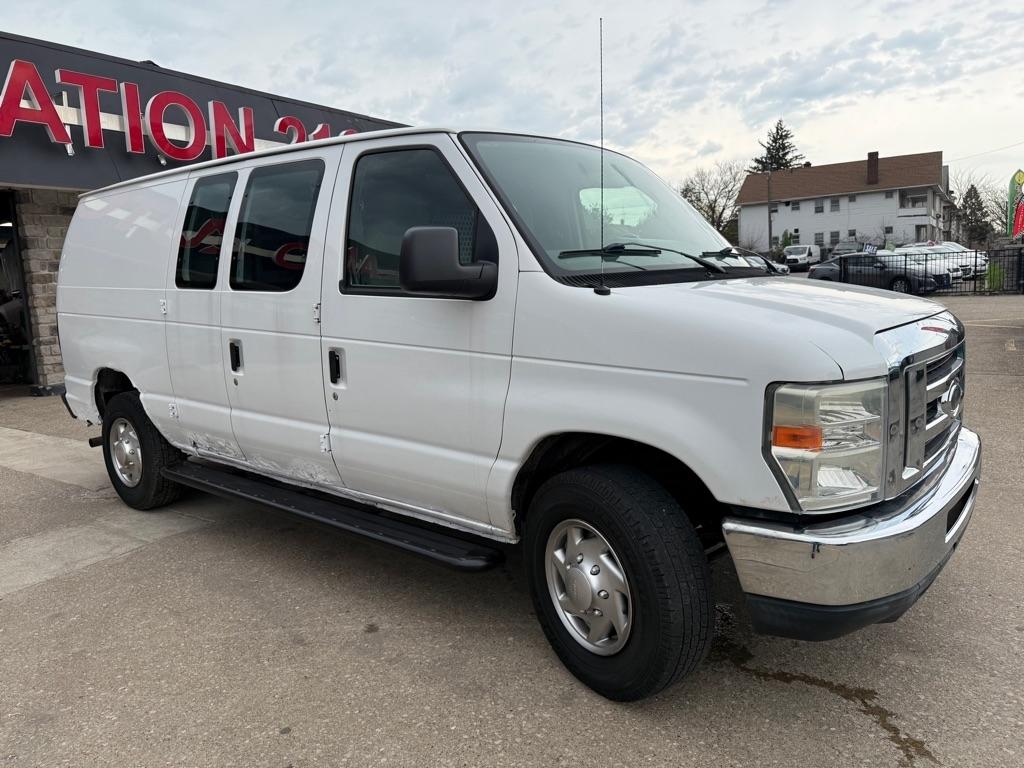 Ford Econoline E-250 2013