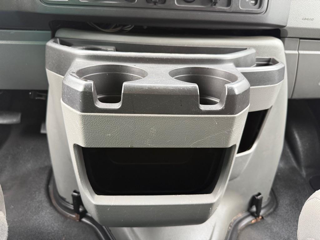 Ford Econoline E-250 2013