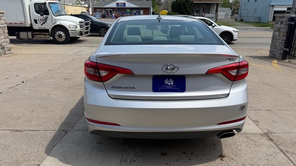 Hyundai Sonata SE 2015