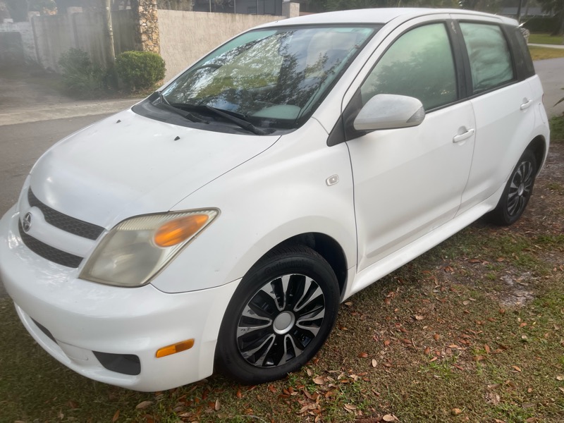 2006 Scion xA Hatchback