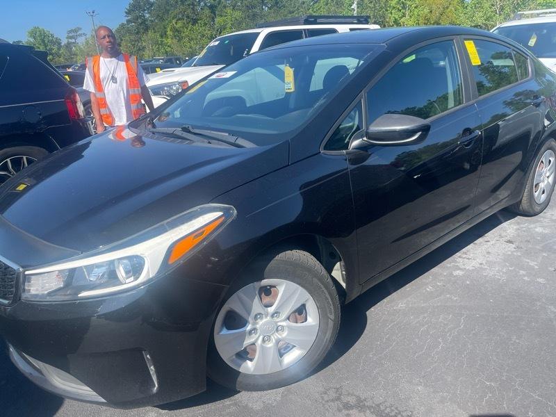 2017 Kia Forte LX 6A