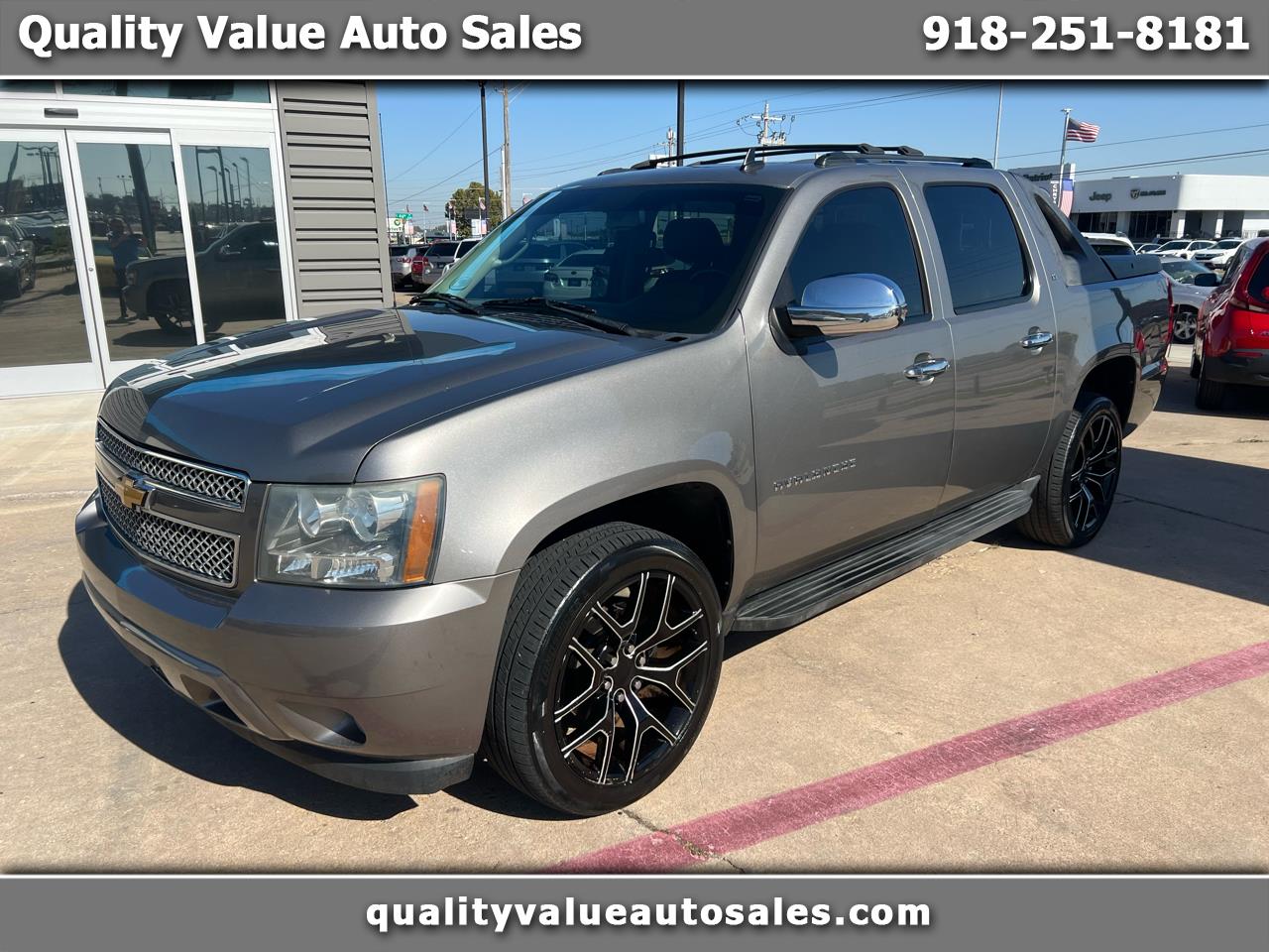 2012 Chevrolet Avalanche 4WD Crew Cab LT