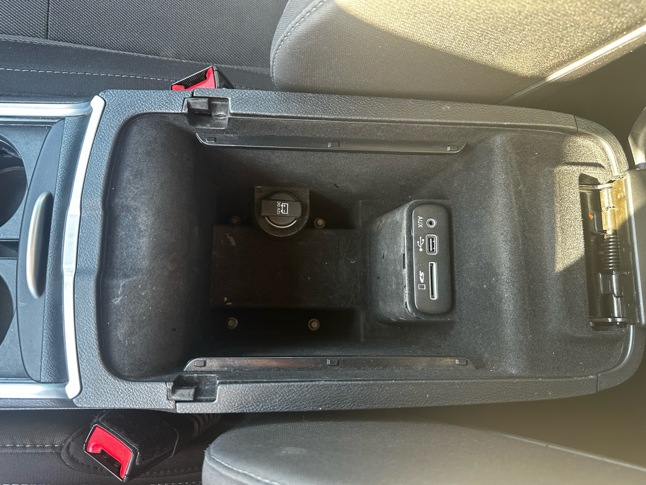 Dodge Charger 4dr Sdn SXT RWD 2015