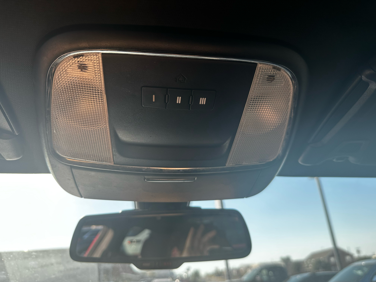 Dodge Charger 4dr Sdn SXT RWD 2015