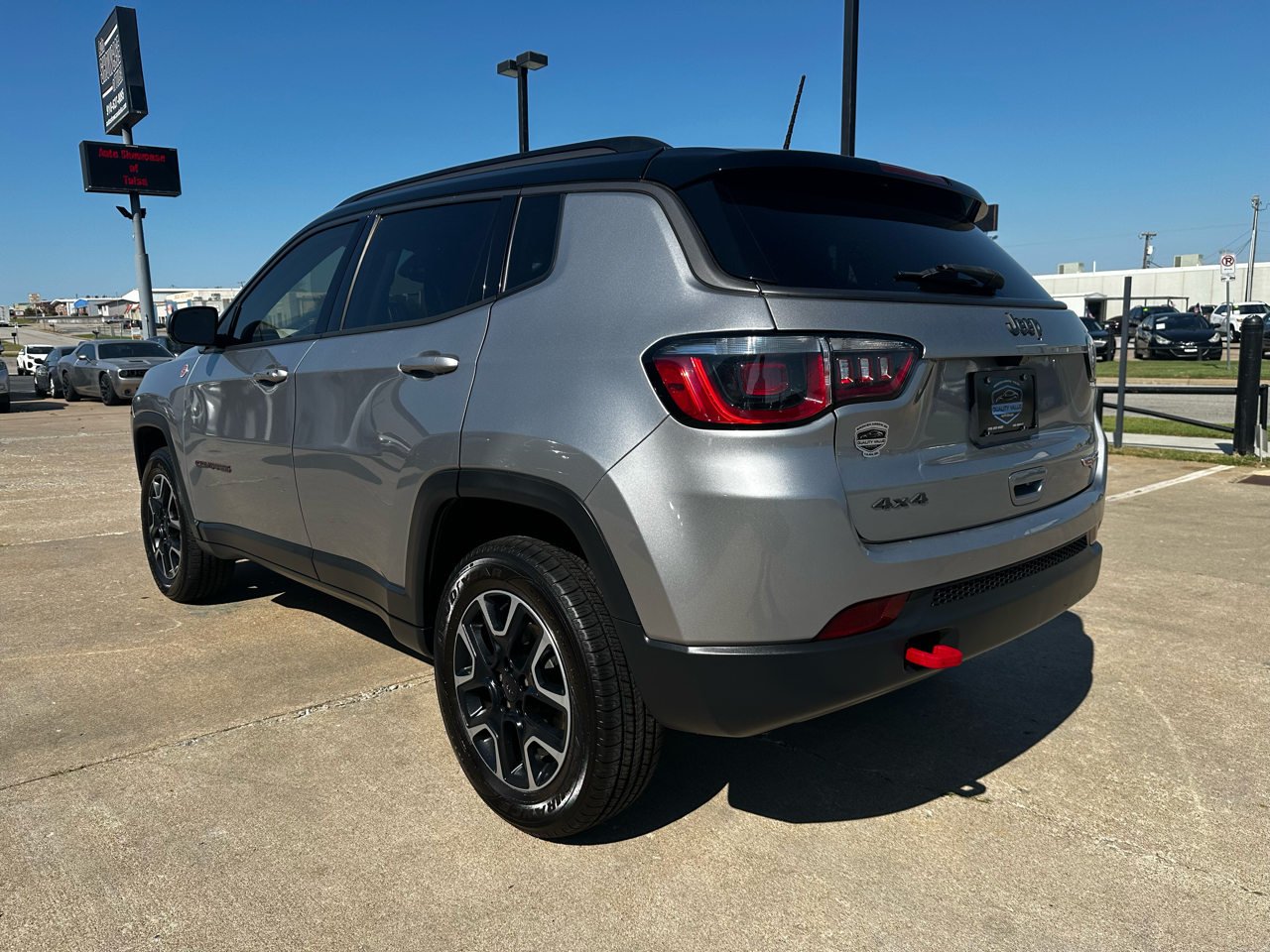 2019 Jeep Compass Trailhawk photo 2