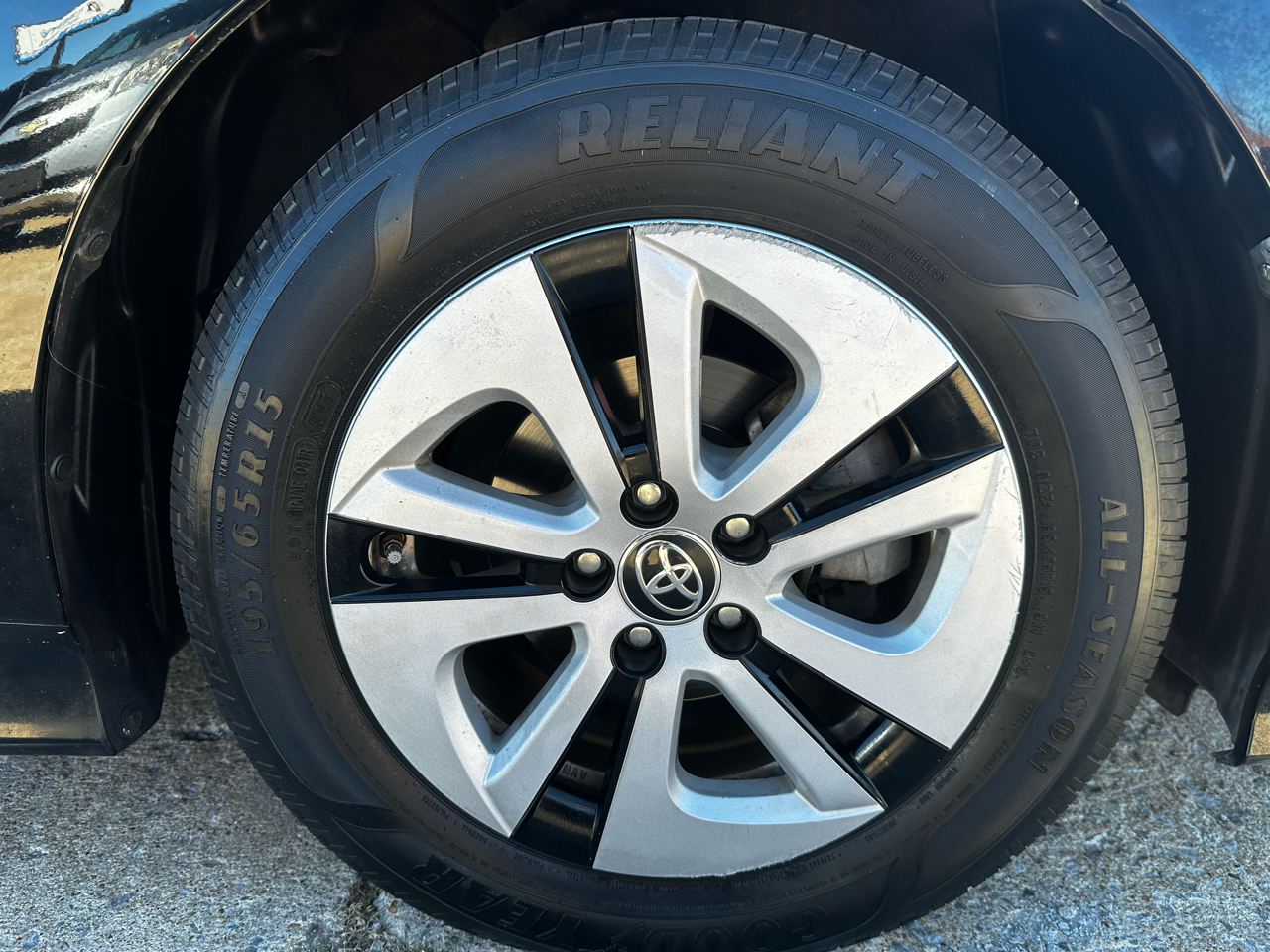 Toyota Prius 5dr HB Three Touring (Natl) 2016